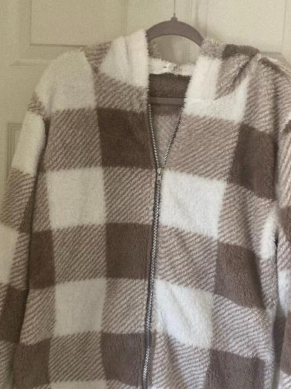 NWOT Brown & Cream Buffalo Plaid Plush Sherpa Hoodie (XL)